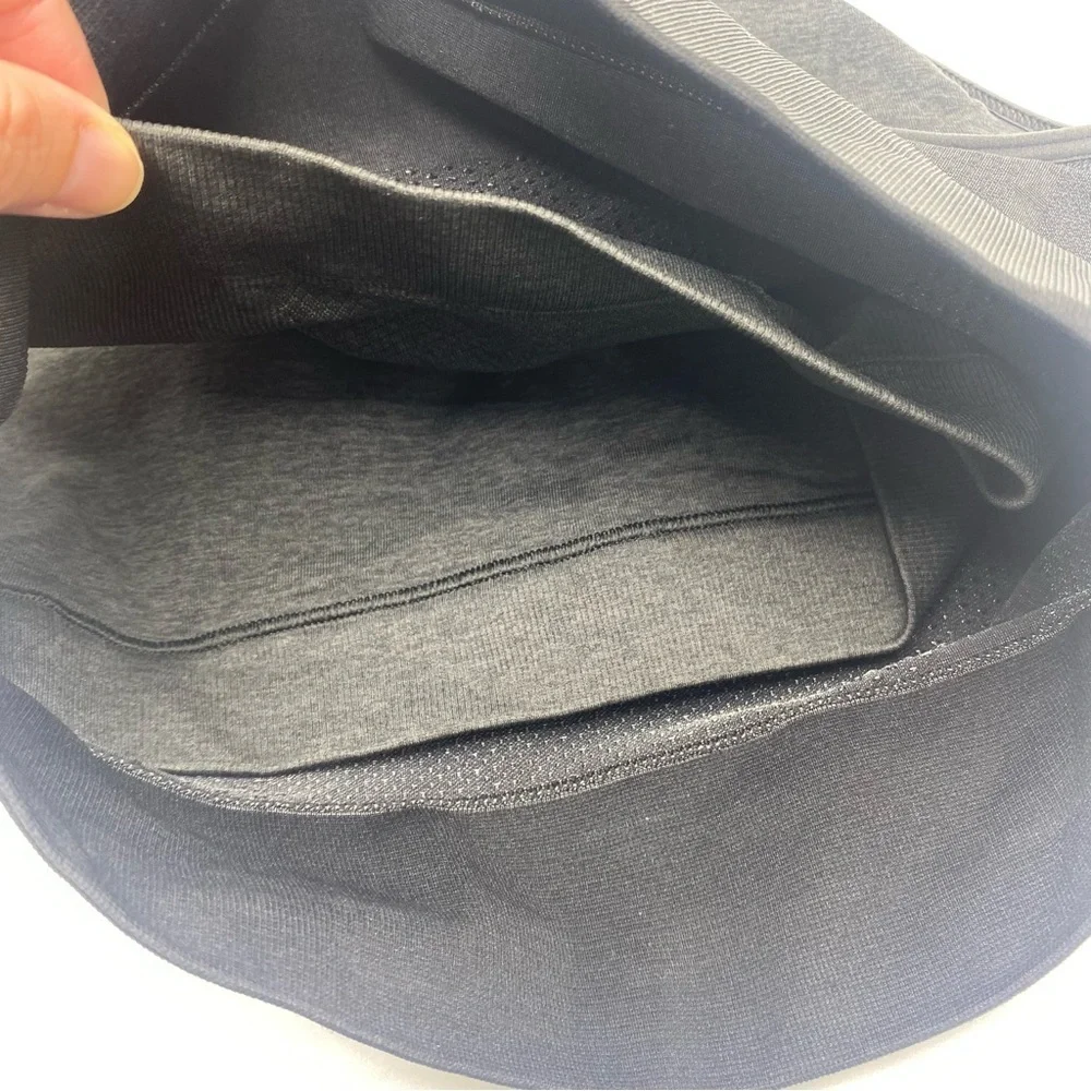 Lululemon Seamless Mesh Racerback Sports Bra Size 4 Gray